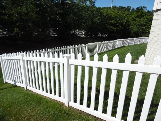 FXBG Fences 4' Tuckahoe w/ New England Caps